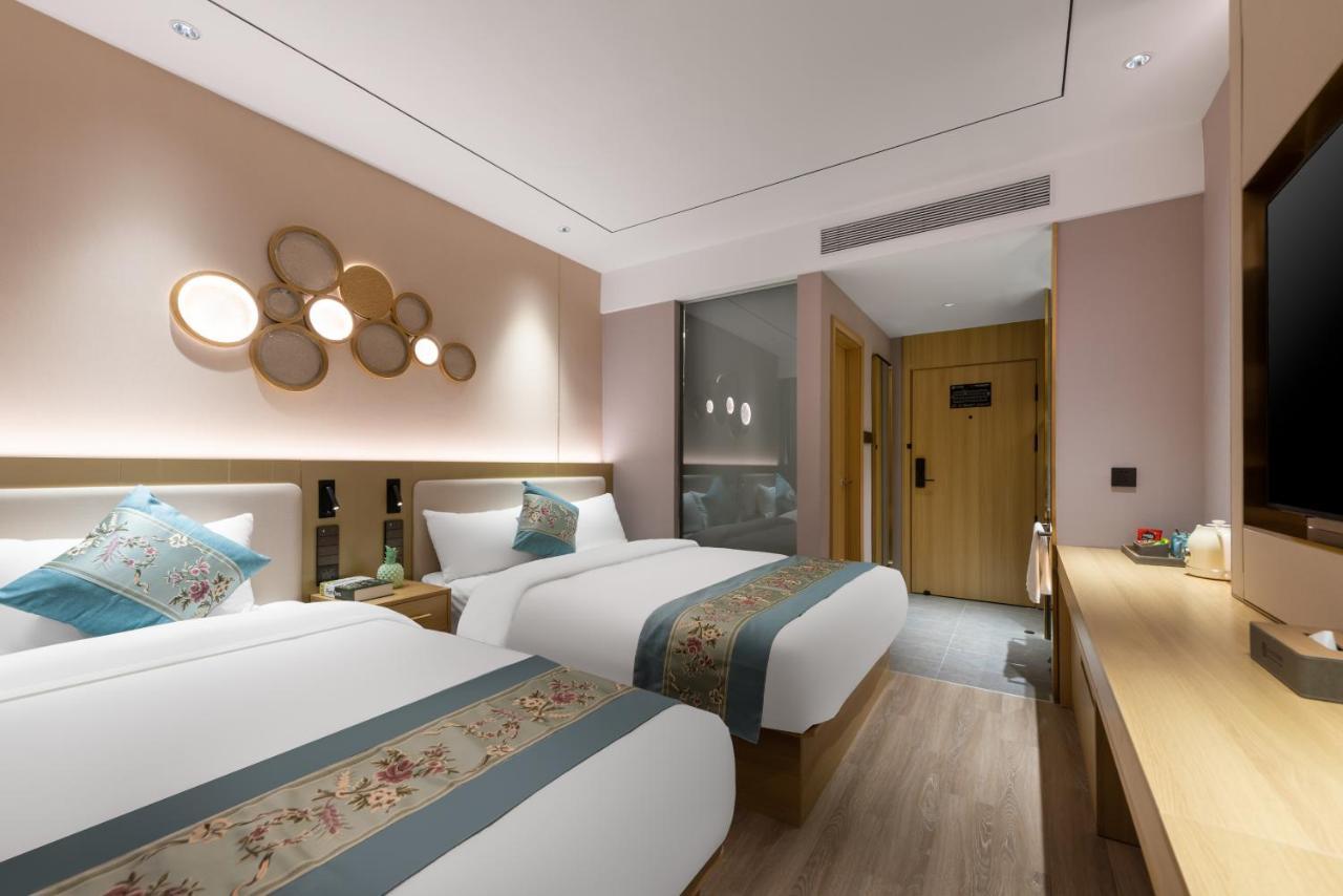 East Sacred Hotel: Tiananmen Square Proximity with Tourism Services Beijing Exterior photo Deluxe room