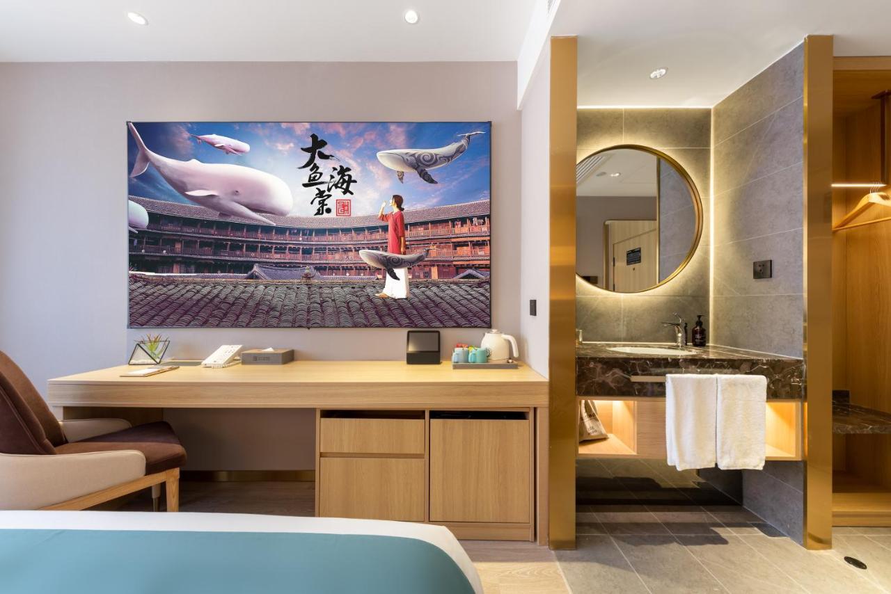 East Sacred Hotel: Tiananmen Square Proximity with Tourism Services Beijing Exterior photo A room at the hotel